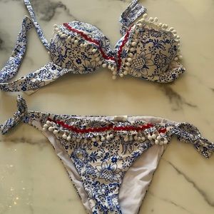 Calzedonia coney bikini padded the pads do not come out tie back